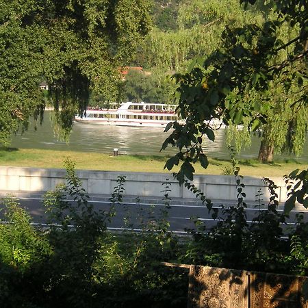 Weinbau-Gaestezimmer Martin Und Eva Maria Jamek Weissenkirchen in der Wachau Eksteriør bilde